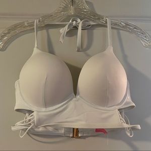 Victoria’s Secret bombshell halter bikini top